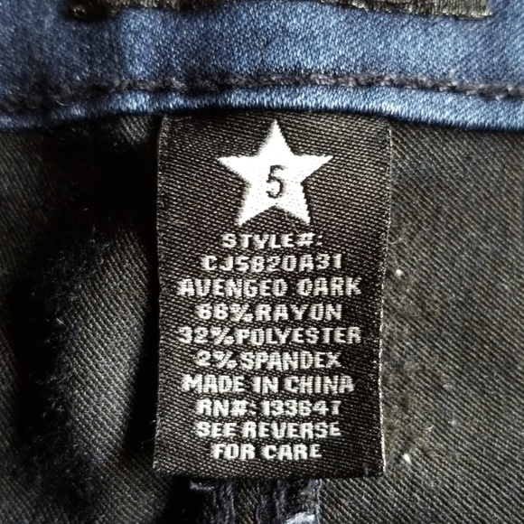 Celebrity Pink Jeans - Picture 5 of 6